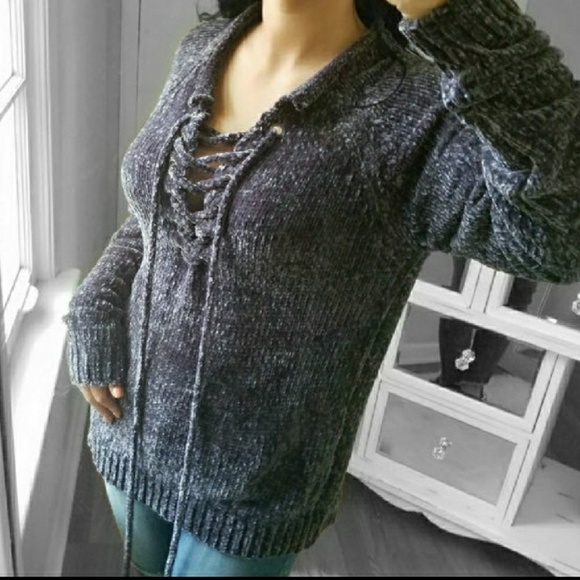 Charcoal chenille lace-up pullover - Picture 3 of 5